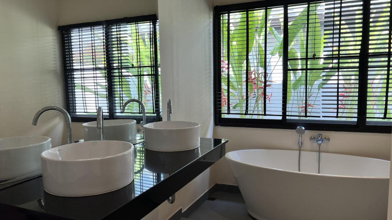 Plunge Tropic Villas 2 Naiharn Rawai Eksteriør bilde